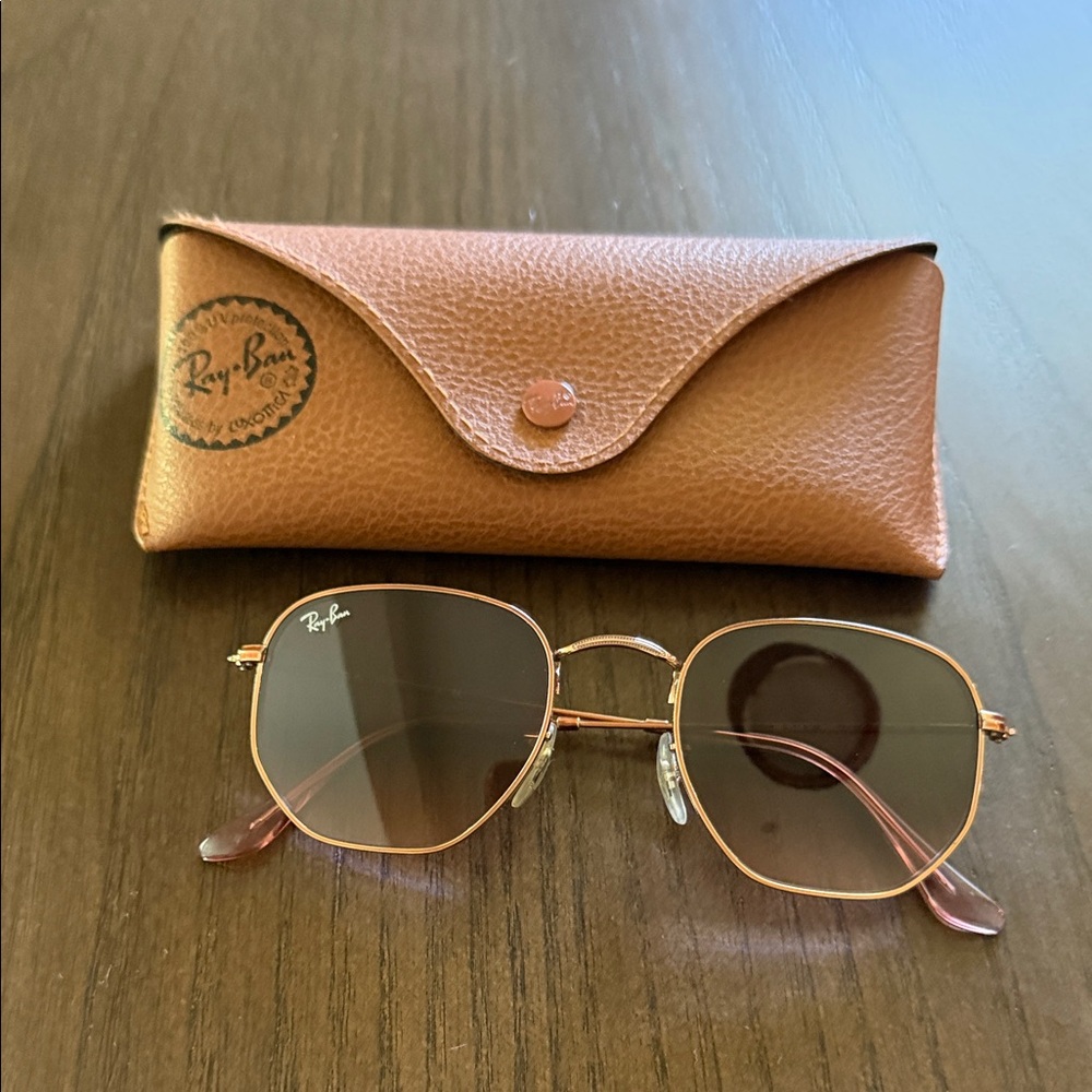 Ray-Ban Brown Sunglasses with Case